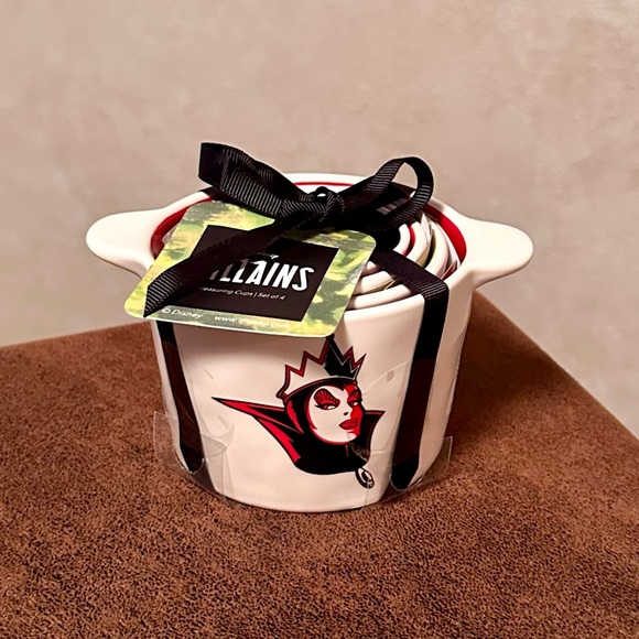 Rae Dunn Disney Set of 4 Measuring Cups Different Villain Designs Brand NEW!! - Picture 2 of 6